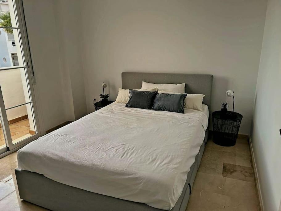 Casa Maite Del Mar By Casa De Sol Hr Apartment มานิลบา ภายนอก รูปภาพ